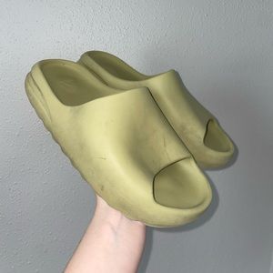 Sage Yeezy Slides W8